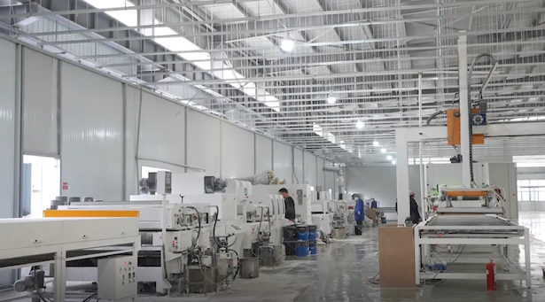 【攻項目 優環境】卡斯米新材料項目竣工投產.jpg